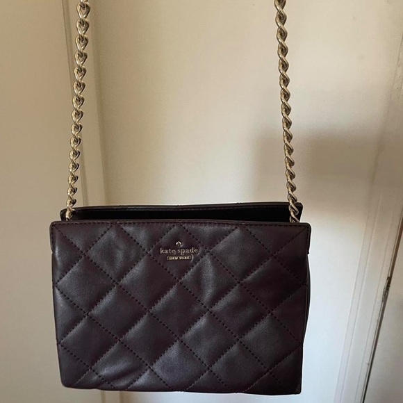 Kate Spade ♠️ Emerson Place
Harbor Quilted Crossbody Leather Brown - Picture 14 of 16